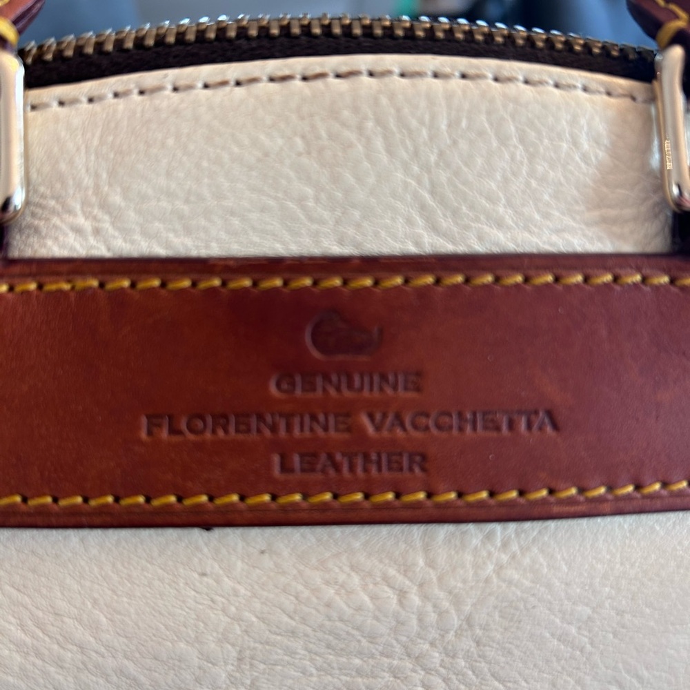 Dooney & Bourke White and Brown Florentine Vacchetta leather - Picture 4 of 13